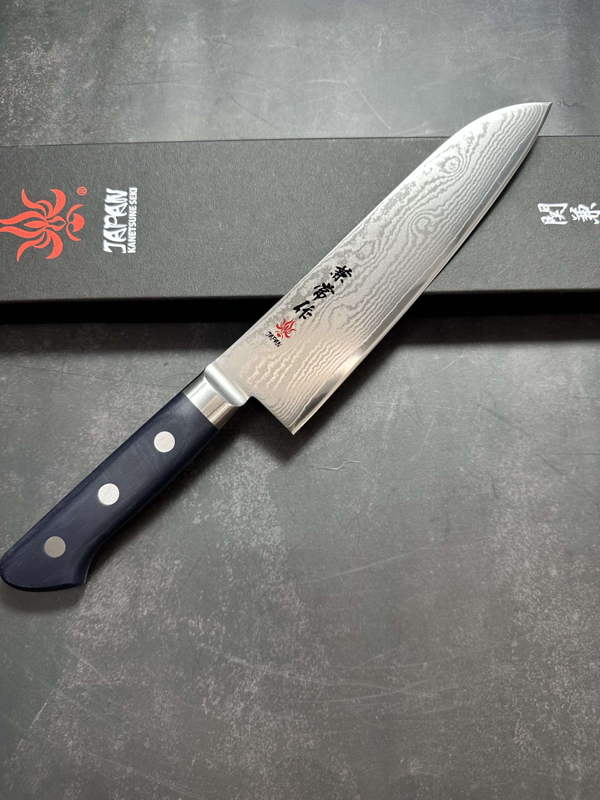 Santoku 180mm 33 lớp dmc vg10